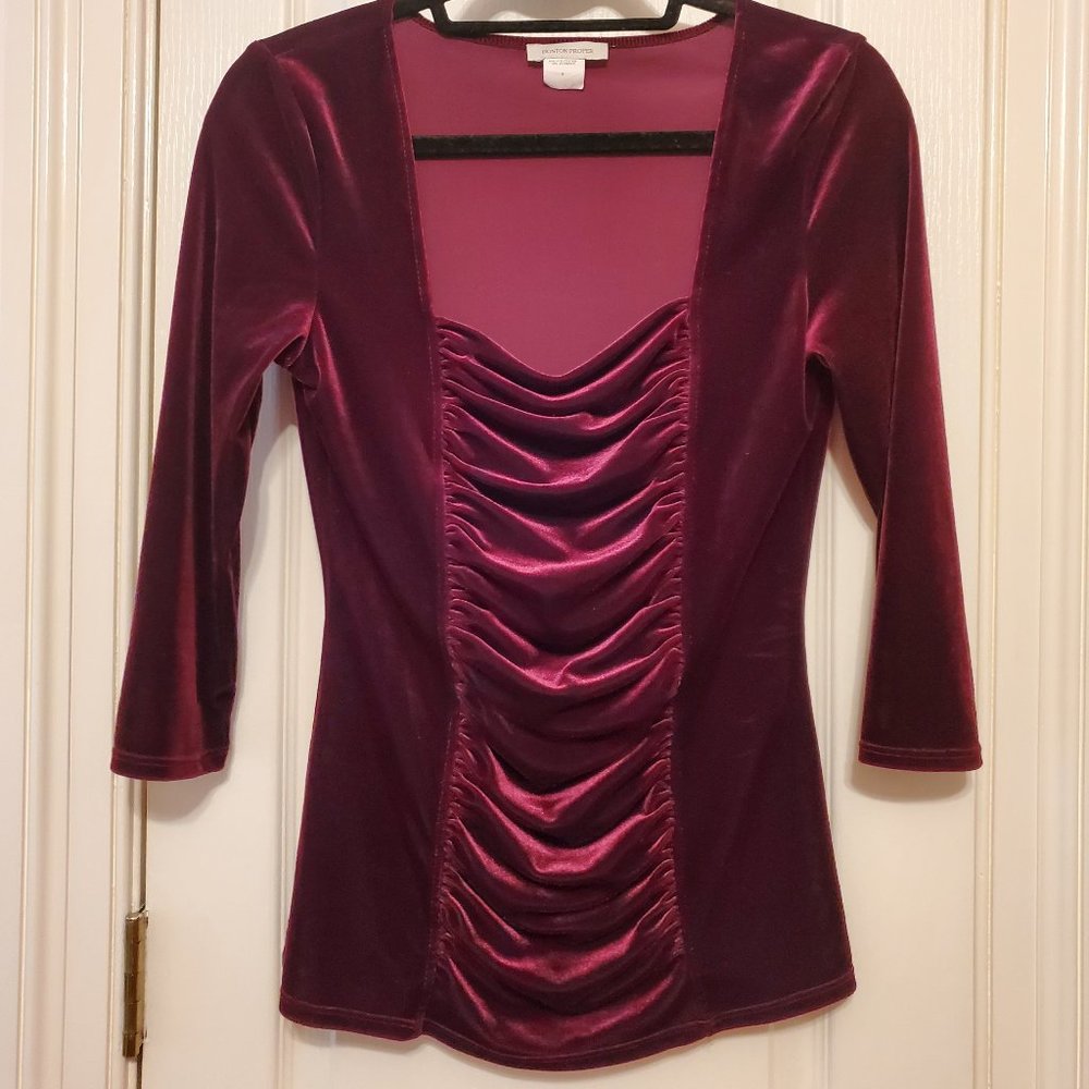Woman's velvet top